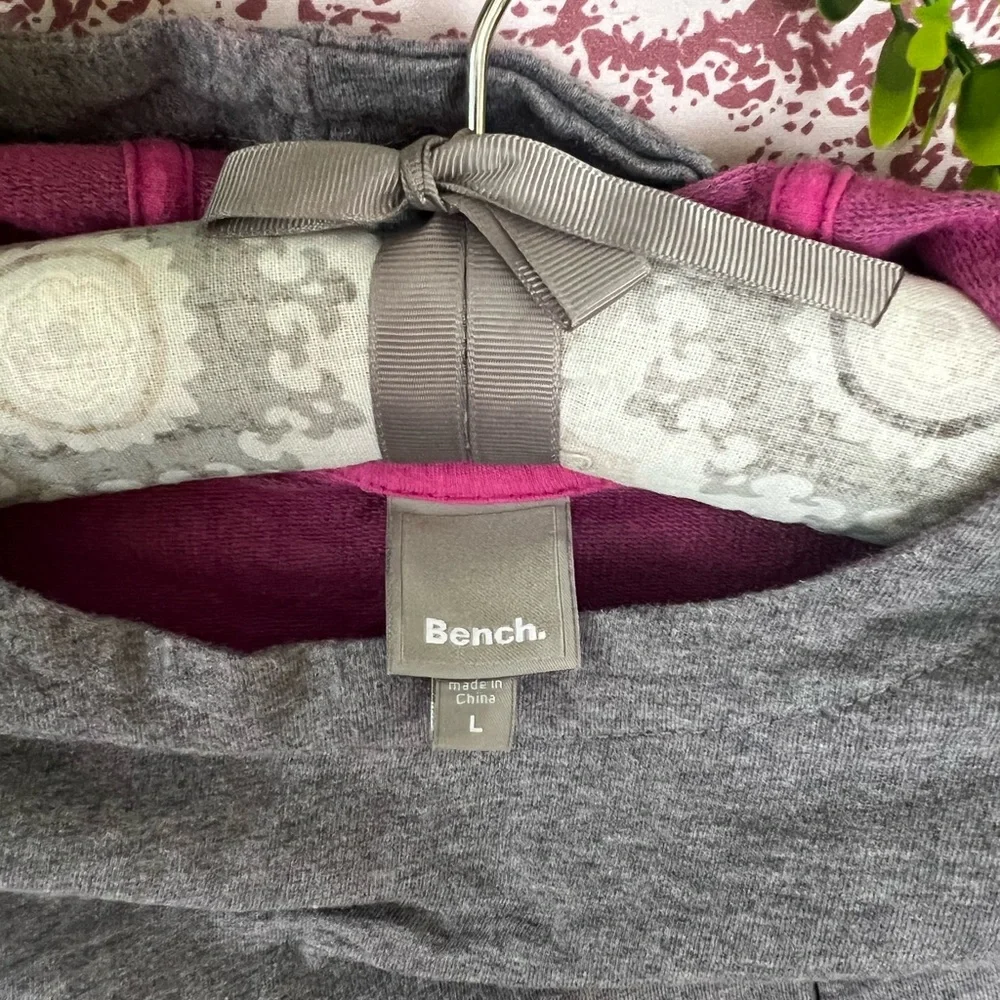 Bench Gray Sweatshirt with Magenta Interior - Picture 2 of 14